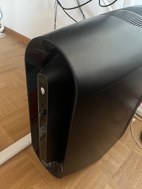 PCs: Alienware Aurora R9 Computer – Gebraucht aus Basel von