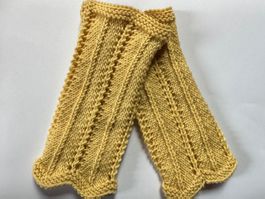 Pulswärmer handgestrickt gelb