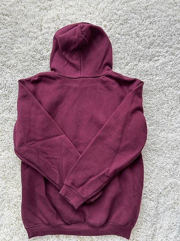 Pullover & Sweatshirts: BHP Sweatshirt, bordeauxrot, Grösse XS – Gebraucht aus Uerikon von Audrey09 1