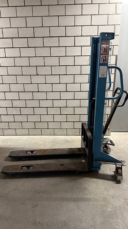 Carrelli elevatori e a forche: Hand Hochhubwagen Hydraulisch SDJ1012-01 – Usato da bad ragaz venduto da anikima 1