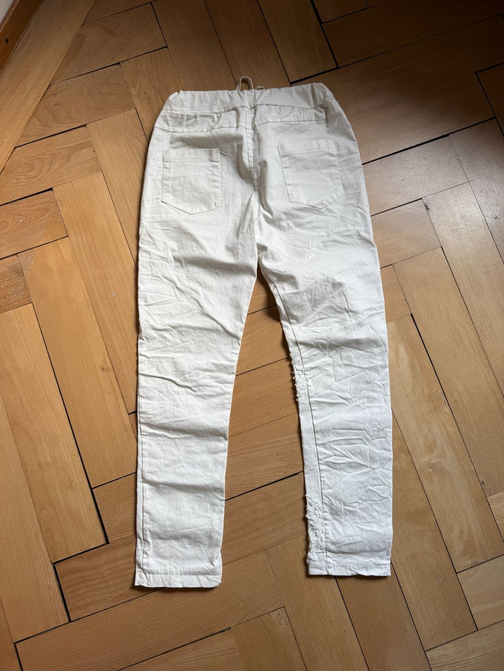 Pantaloni: Hose crèmeweiss 38 – Usato da Zürich venduto da Diazaio 2