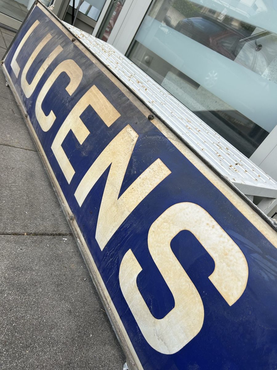 SBB/CFF/FFS Insegne: Plaque Émaillée CFF Lucens avec supports  – Usato da Thierrens venduto da Bigla 2