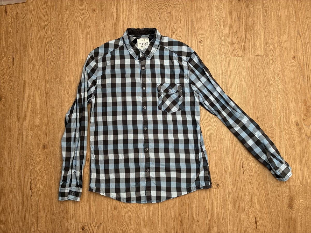 Esprit Hemden: Herren Esprit Hemd Grösse L (M) – Gebraucht aus Witterswil von Livee