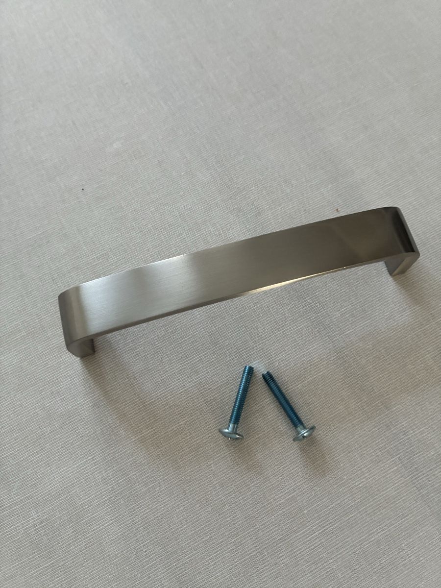 Eisenwaren: Edelstahl Griff, Möbelgriff, Schubladengriff, 14.5cm – Neu (gemäss Beschreibung) aus Bäretswil von Viechel