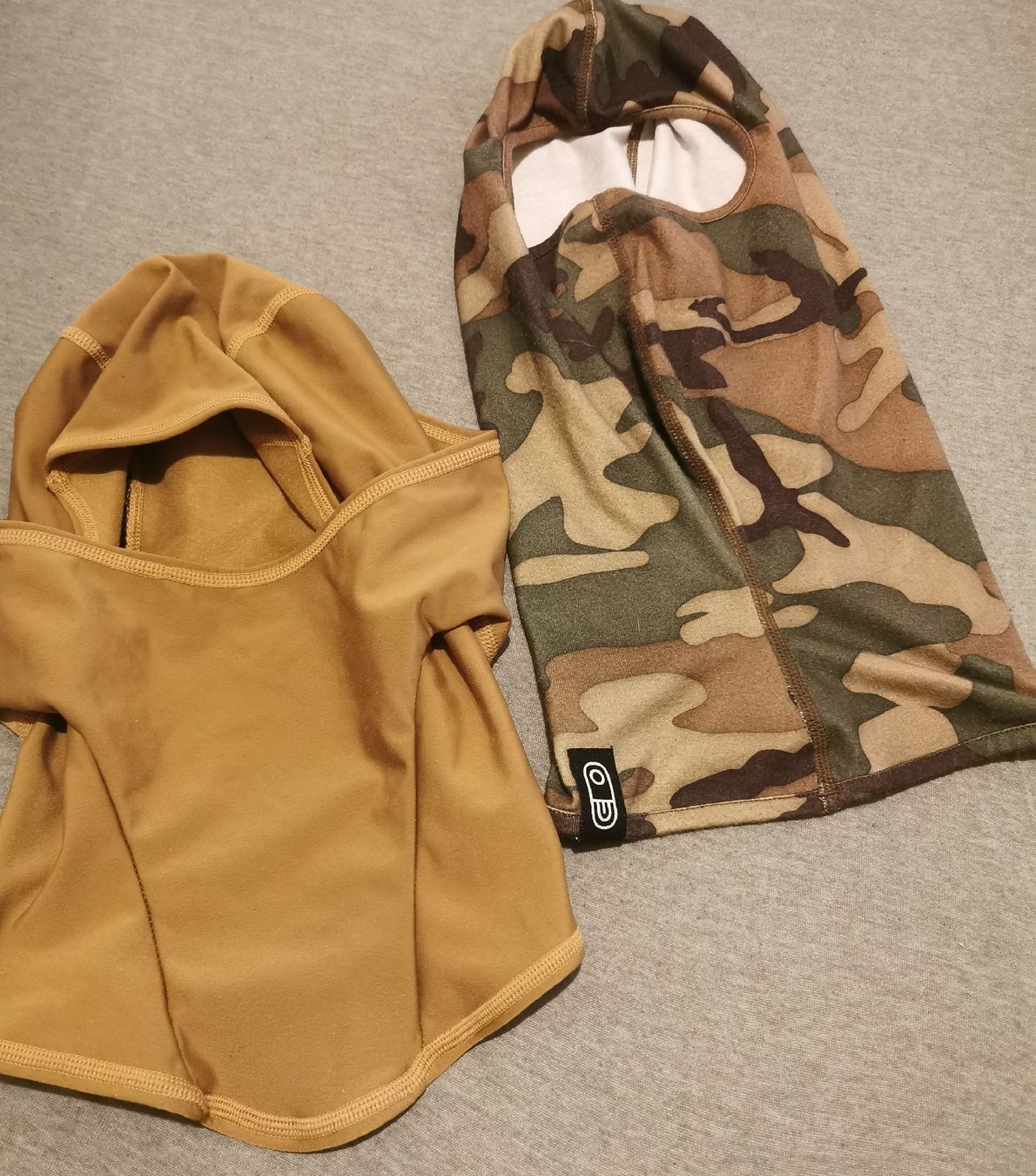 Sonstige Kleidung & Accessoires: 2 cagoule  – Gebraucht aus Magnedens von Ga3l