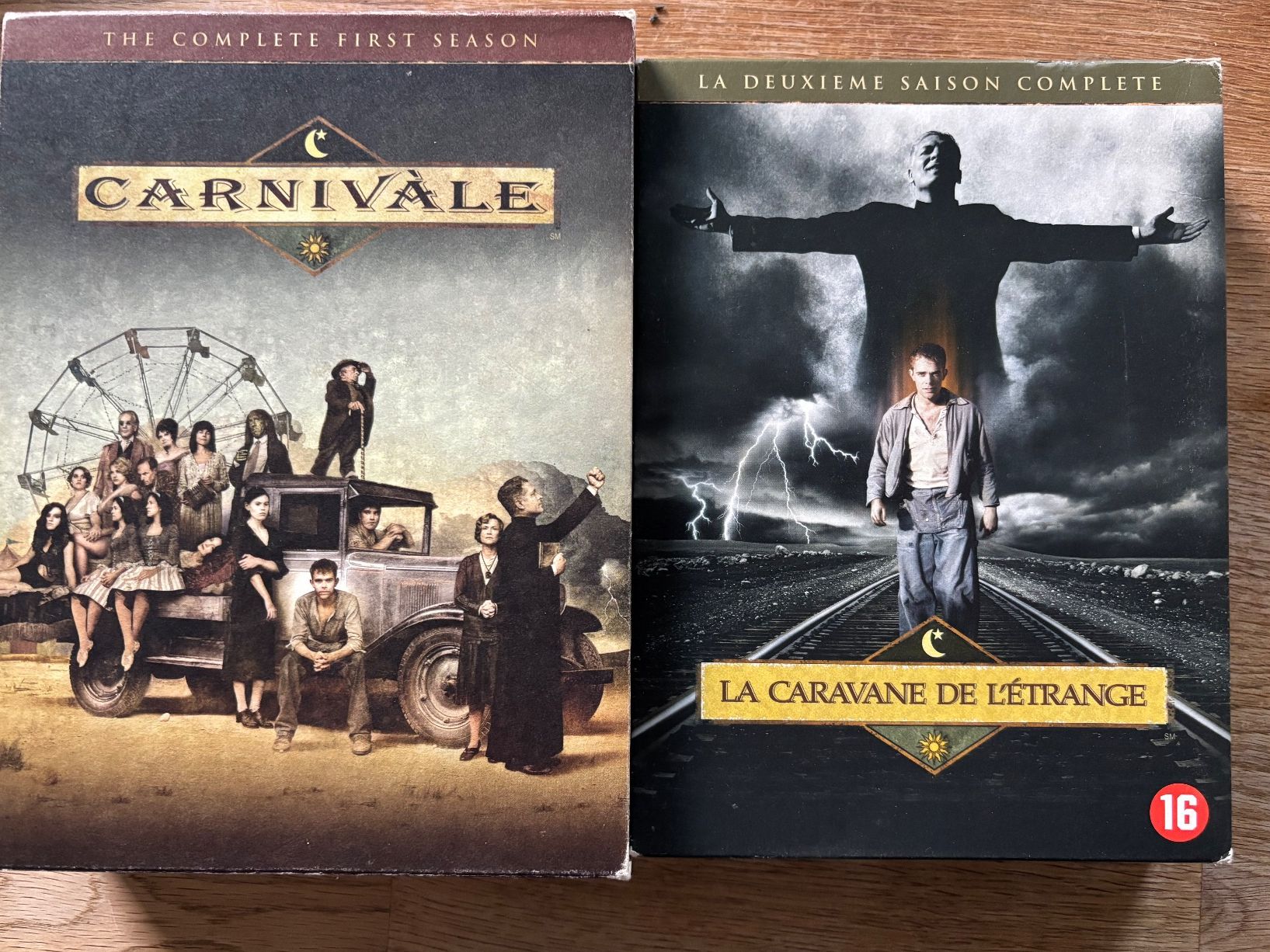 Tutti i DVDs: La caravane de l’étrange saison 1 et 2 – Usato da La Chaux-de-Fonds venduto da bartoglan