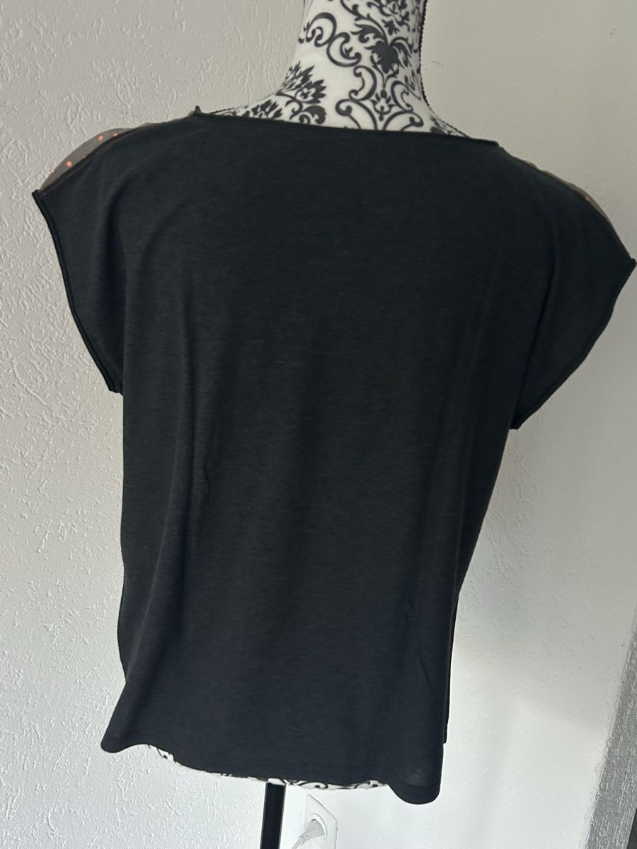 Marc Cain T-shirt: Maglietta Marccain taglia 38 – Nuovo (secondo la descrizione) da Locarno venduto da Matic04 2