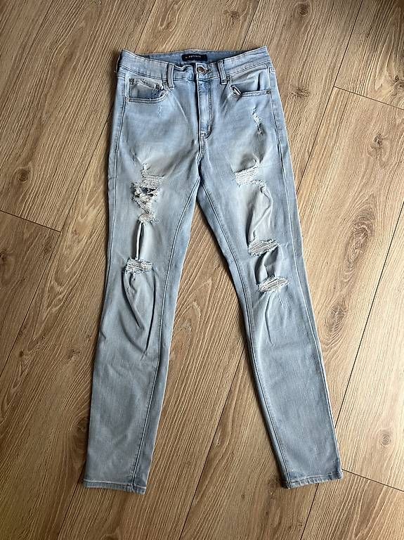 Jeans: diverse Jeans  – D'occasion à Brütten par cel_l8pt 4
