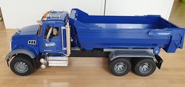 Bruder LKW mit Kippmulde