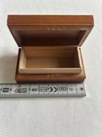 Holzschatulle mit Deckel, zum Aufklappen, für Schmuck (I)