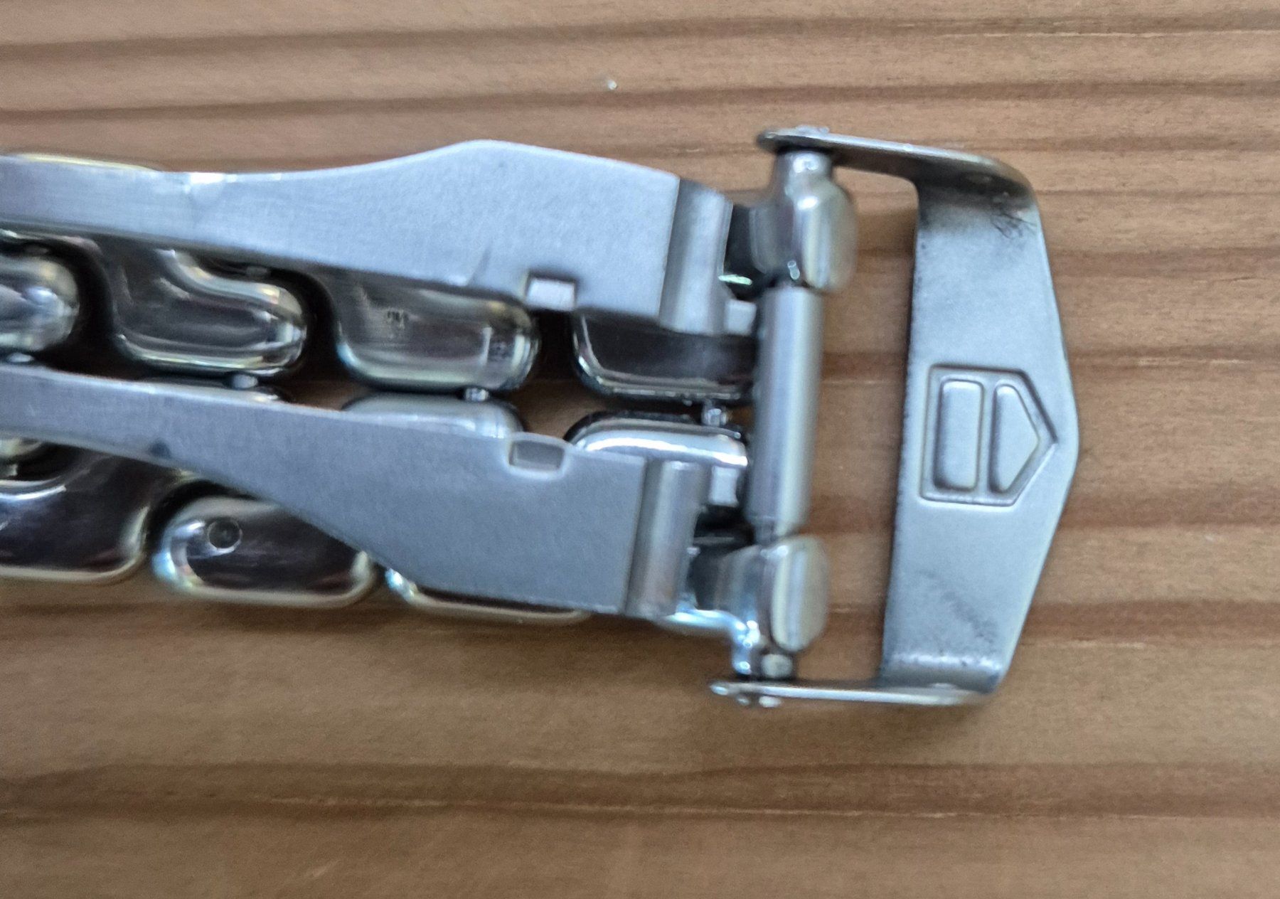 Tag Heuer Montres: Tag Heuer Damen – D'occasion à Zug par Christina.M9 5