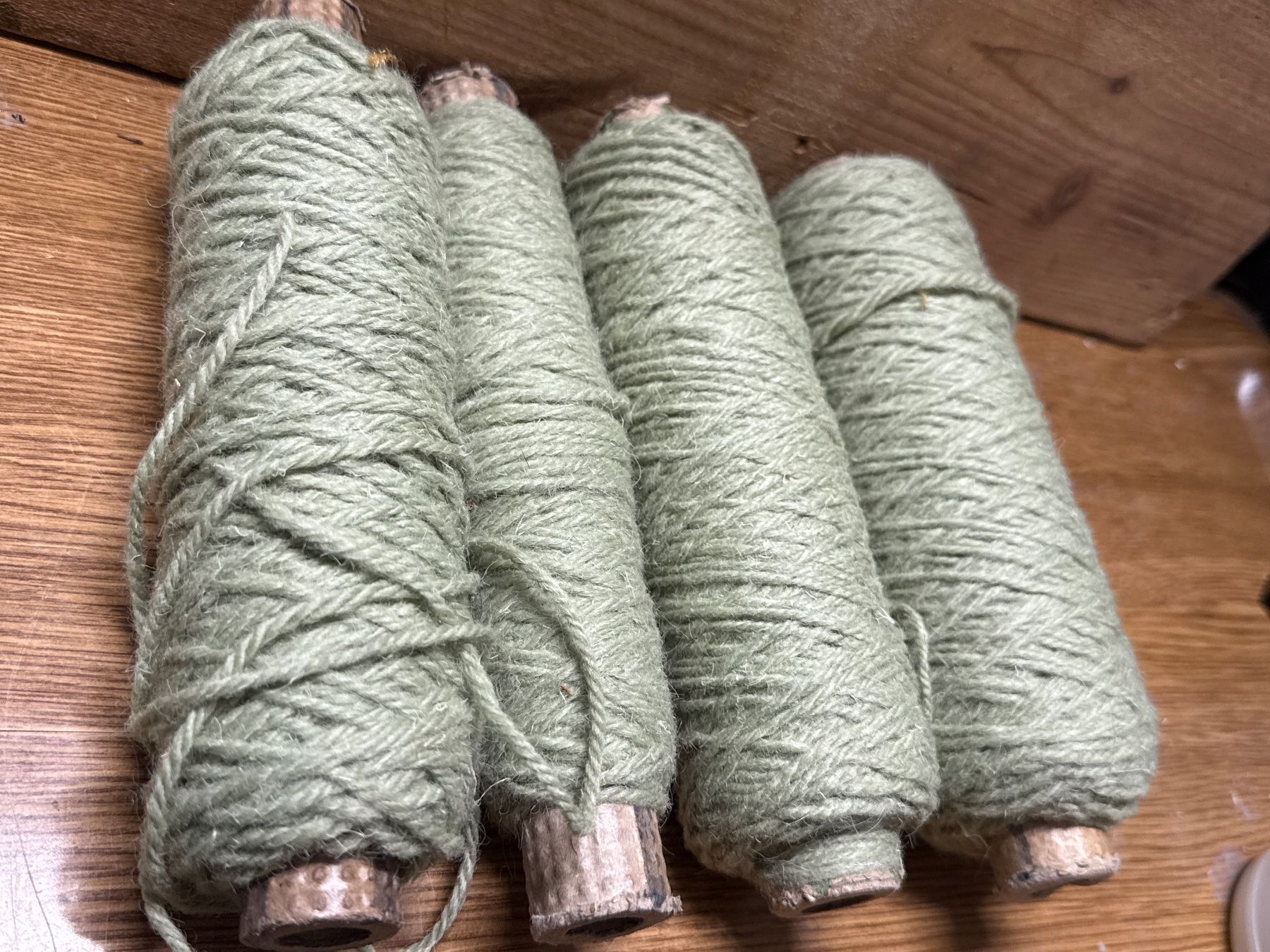 Cordicelle & Fili: 4 angefangene Garnrollen, grün – Usato da Amriswil venduto da used2use 1