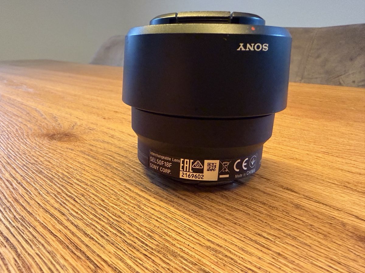 Sony Obiettivi: Sony SEL50F18F Objektiv - Top Zustand – Usato da Aesch BL venduto da Kliana