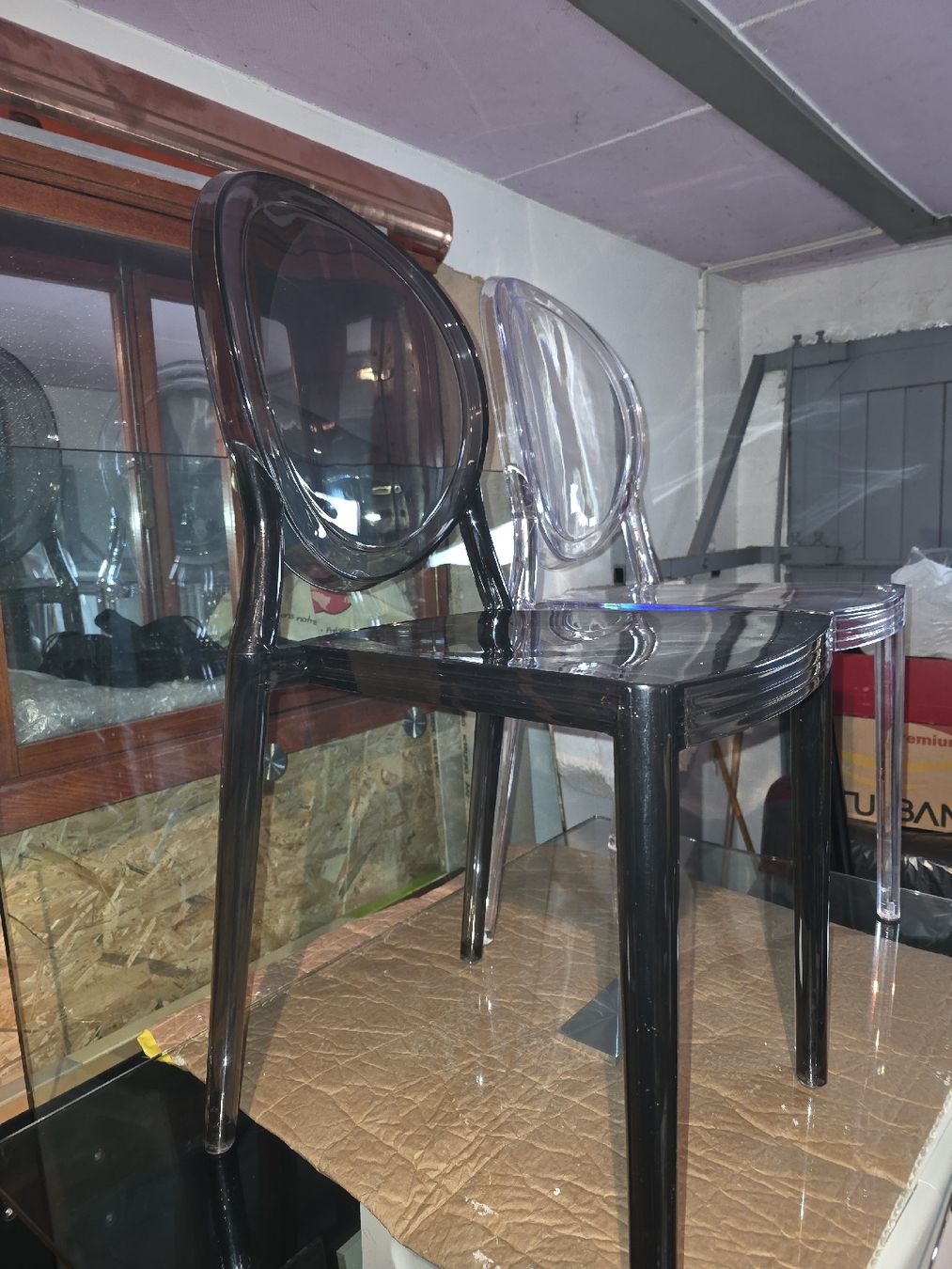 Stühle: 2 Chaise design transparente, style Louis Ghost - Superbe! – Gebraucht aus Prilly von Tigrou2017 1