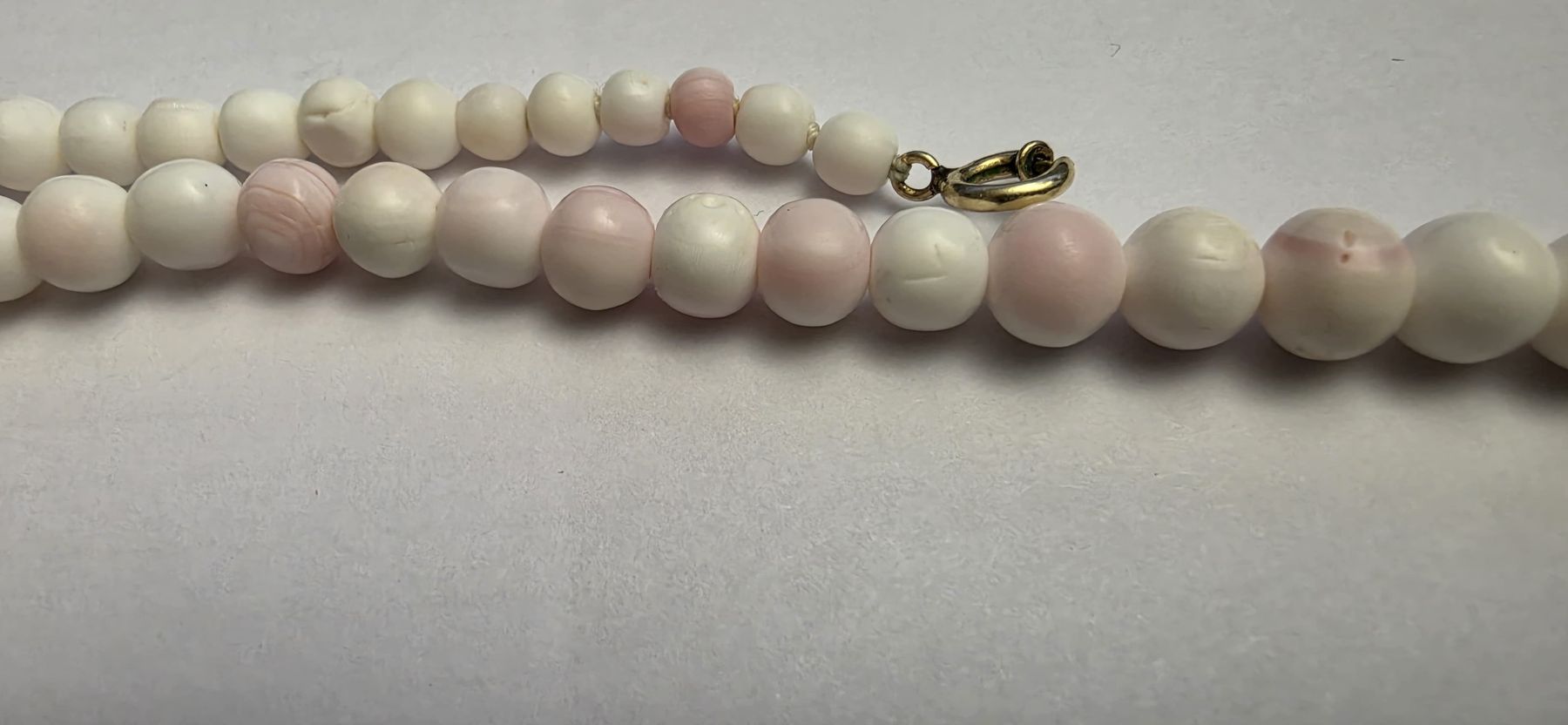 Ketten: Weiss-Rosa Korallenkette – Gebraucht aus Allenwinden von pro_nmg9 2