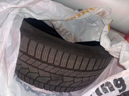 Continental Winterreifen 245/40 R20 99W XL