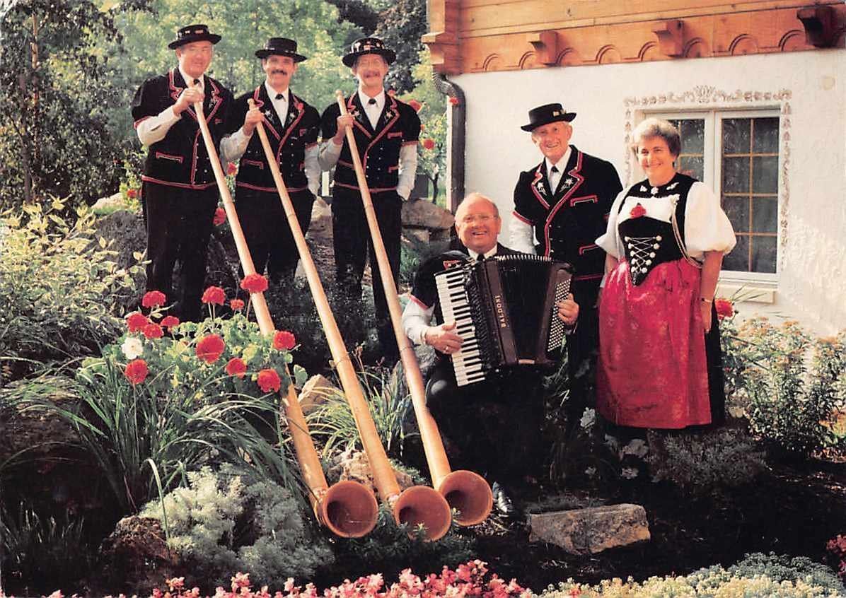 Cartoline postali: GRUSS von der SWISS FOLKLORE GROUP in NEW GLARUS – Usato da Winterthur venduto da SchatzchischtliWinti