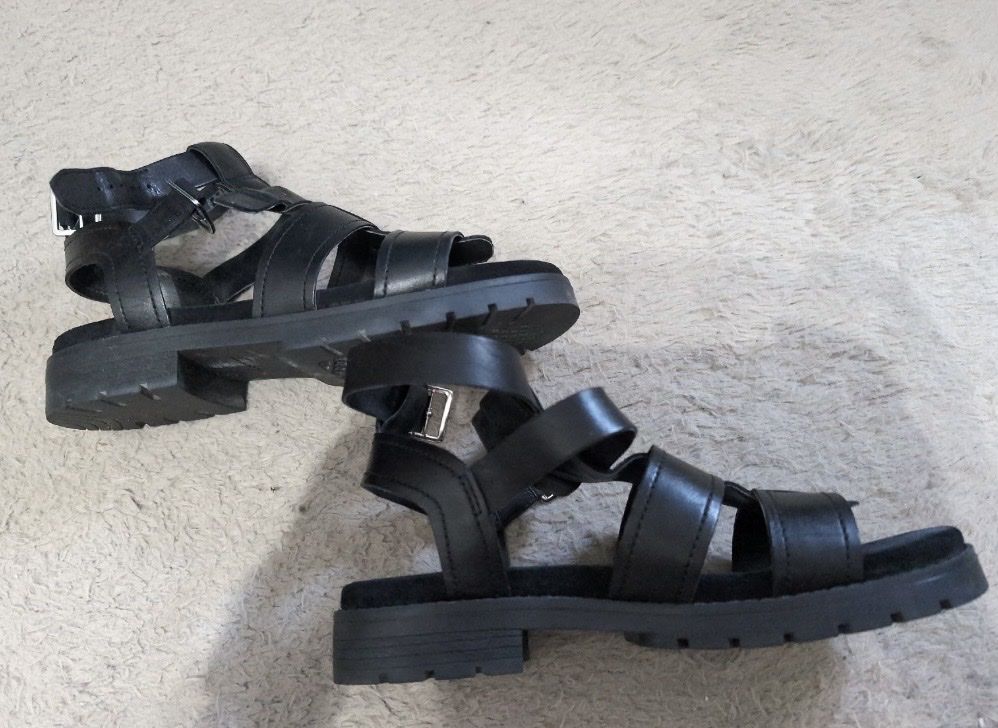 Clarks Scarpe da donna: Clarks Gr. 39.5 Leder schwarz – Usato da Rotkreuz venduto da zisii
