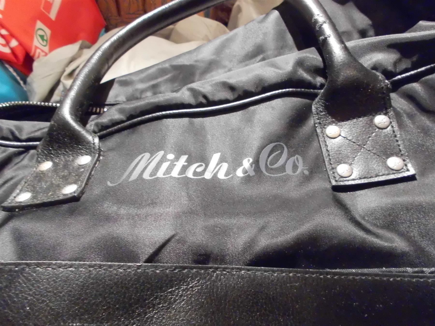Taschen: Reisetasche Mitch & Co, schwarz – Gebraucht aus Zürich von abraxas1291 1