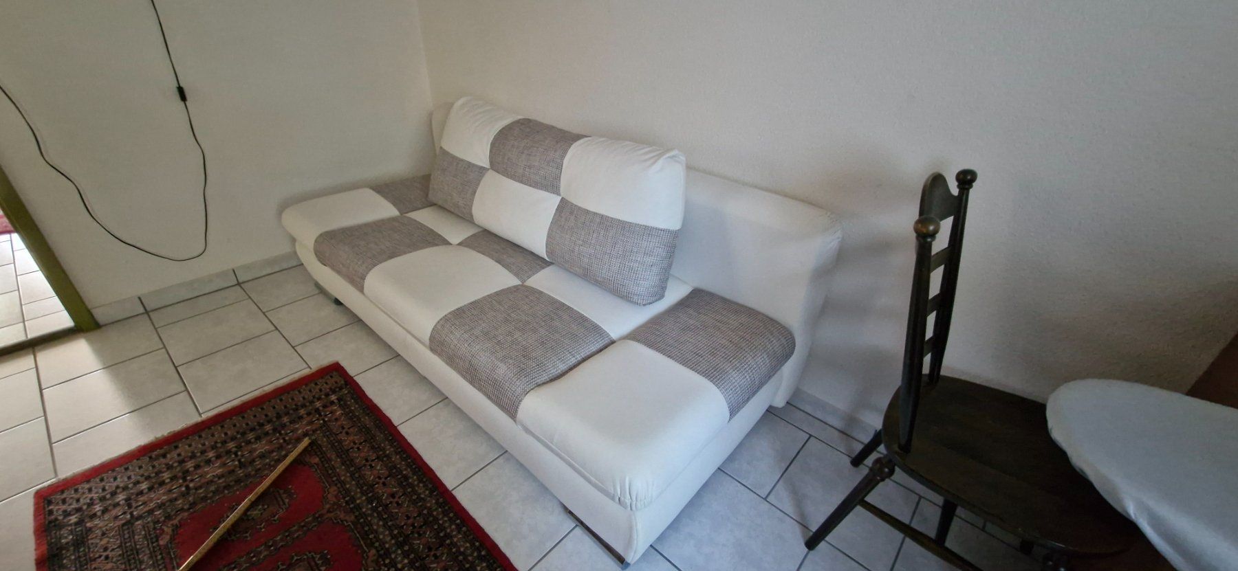 Sofas: Schlafsofa weiss grau kariert – Gebraucht aus Ottenbach von roadrunner0381 2