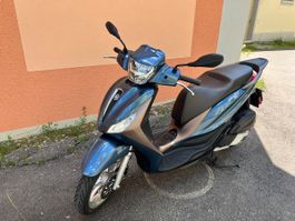 Roller Piaggio Medley 125 RST