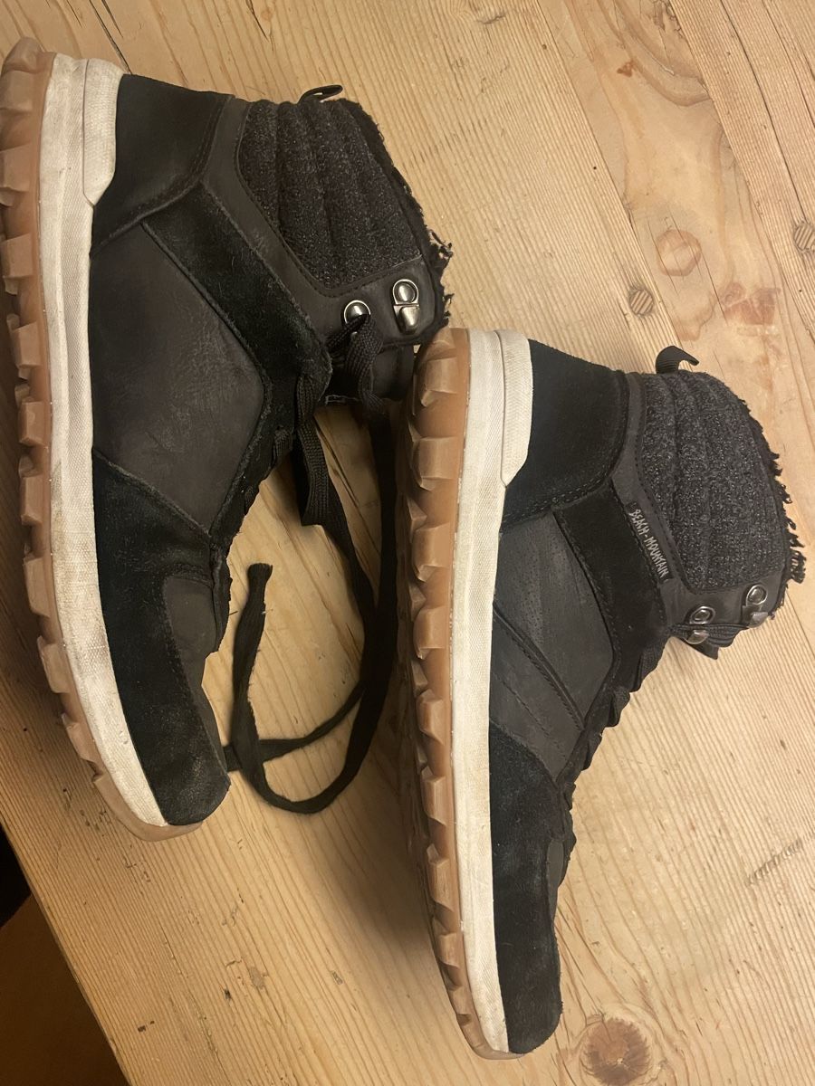 Scarpe da uomo: Winterschuhe Herren/Jugendliche – Usato da Basel venduto da Quasimoda 2