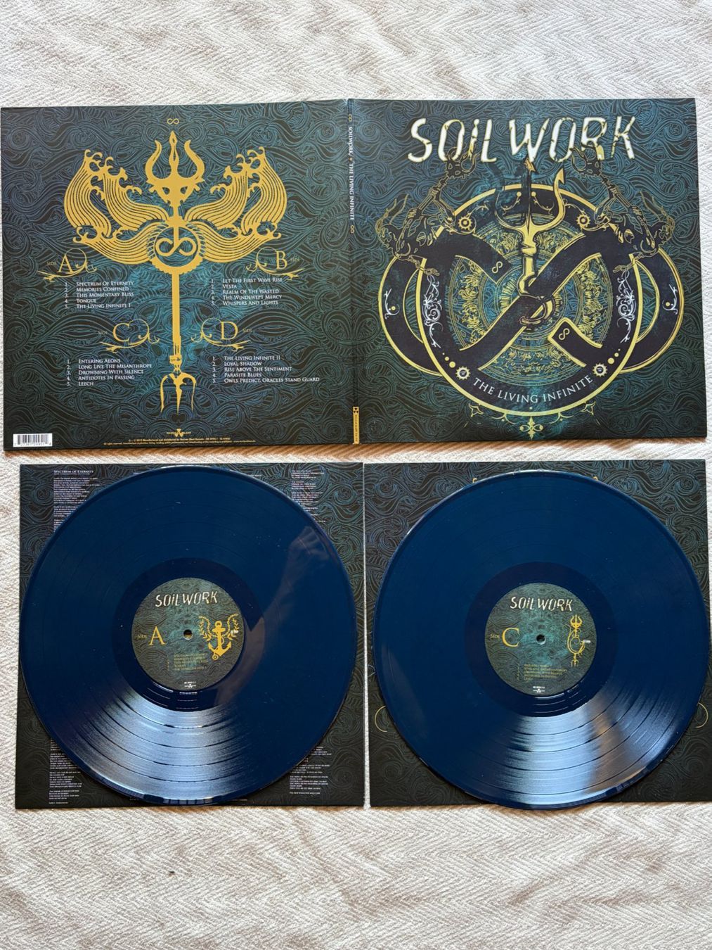 Dischi in vinile: SOILWORK - The Living Infinite - Vinyl m. Poster – Usato da Aarberg venduto da umearocks