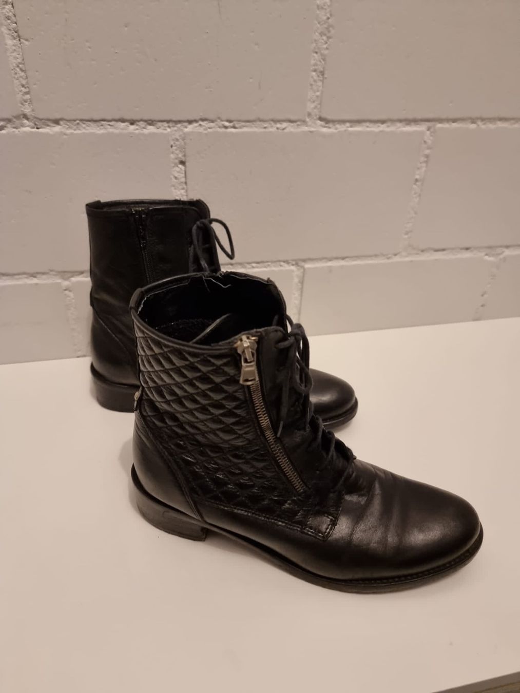 Scarpe da donna: Stiefeletten Grösse 39 – Usato da Weiach venduto da LemonJuice1995 3