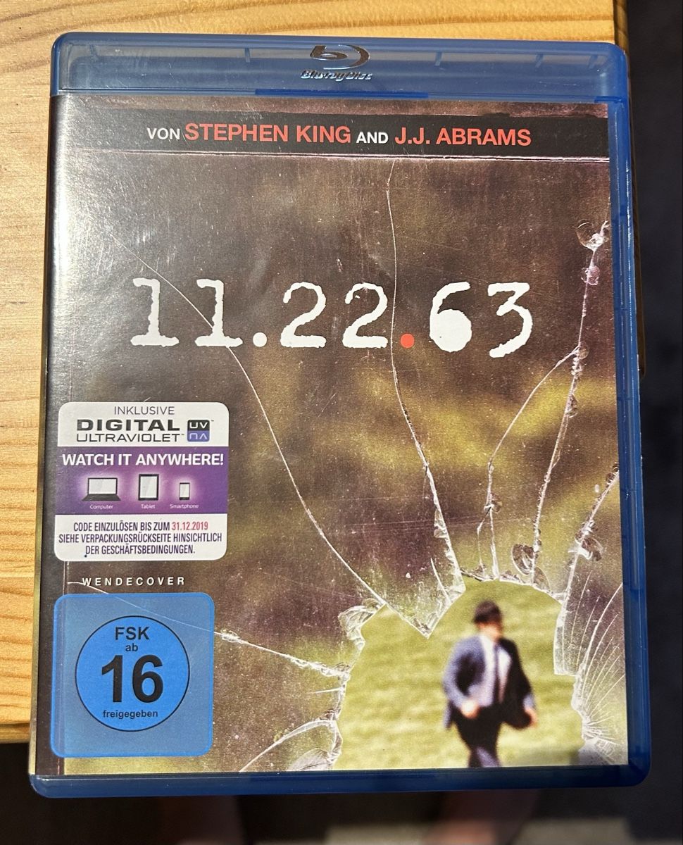 Tutti i DVDs: 11.22.63 Blu-ray Serie von Stephen King – Nuovo (secondo la descrizione) da Brunnen venduto da Liluzick