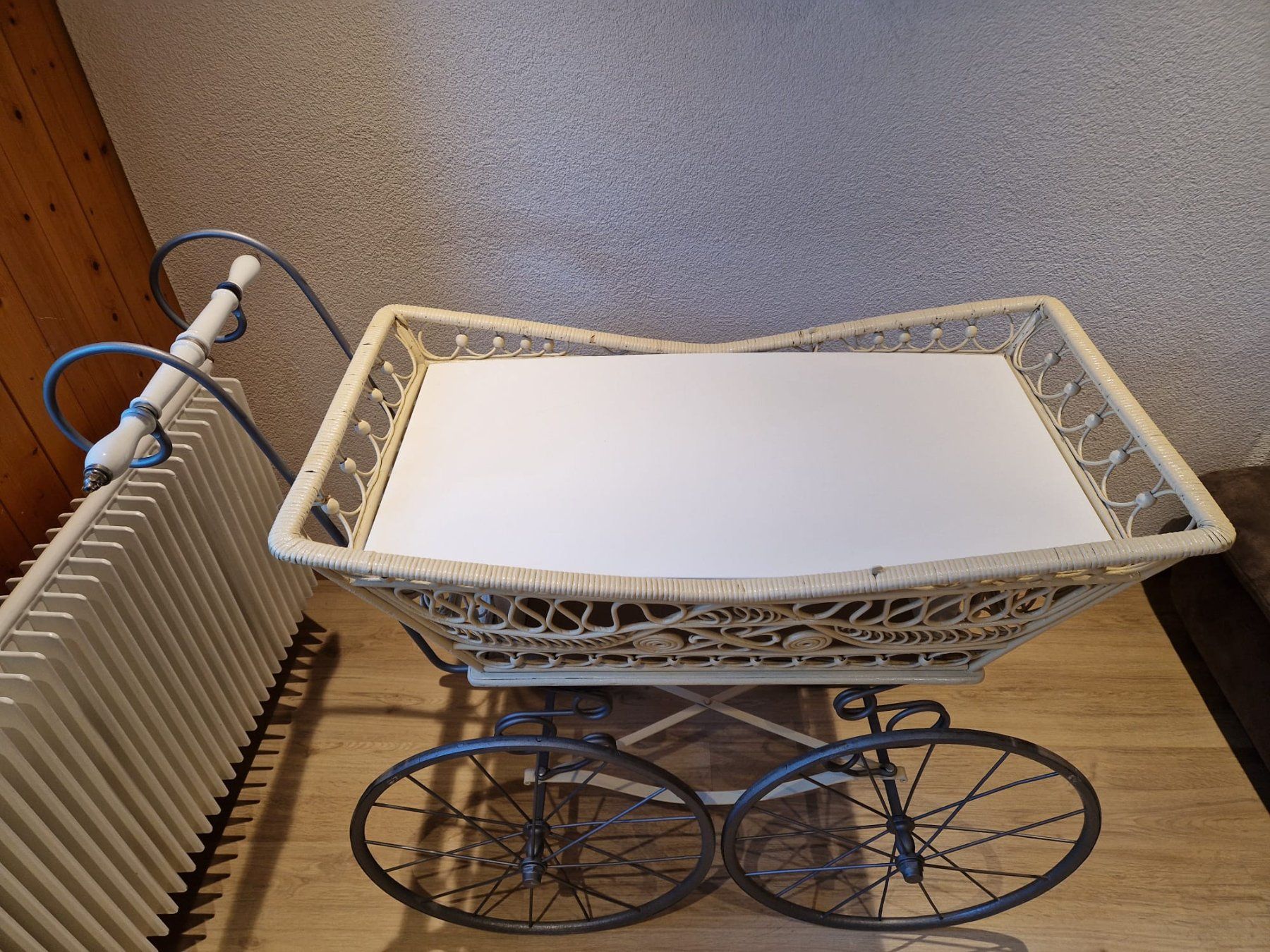 Kinderwagen: Wunderschöner Antiker Kinderwagen – Gebraucht aus Matten(St.Stephan) von brocanteur86 5