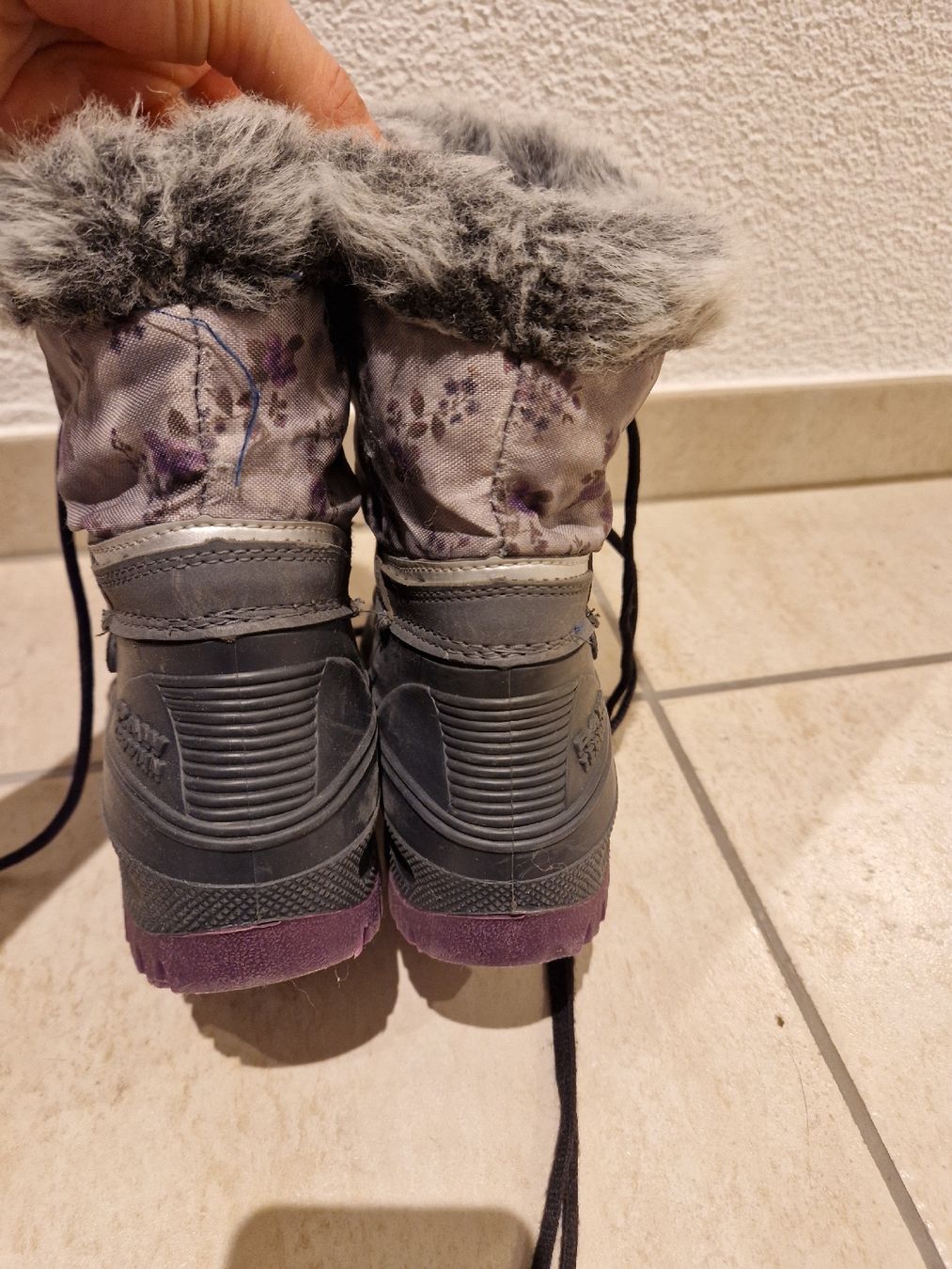 Scarpe per ragazze: Winterstiefel Gr. 34 – Usato da Bachenbülach venduto da Rufali84 1