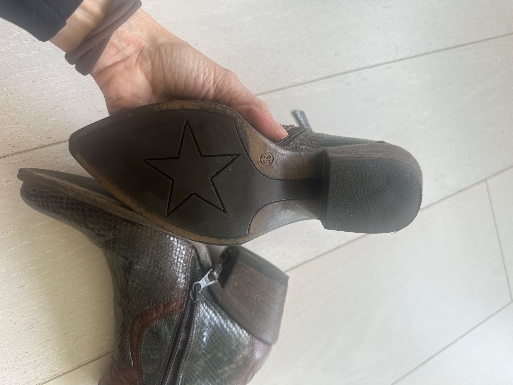 Scarpe da donna: MJus cool Cowboy leather boots size 39 – Usato da Wollerau venduto da bod_25yw 4