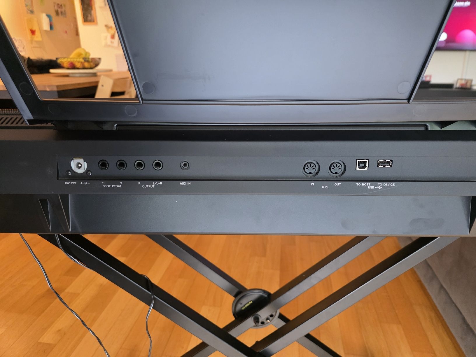 Yamaha Strumenti musicali: Yamaha PSR-S750 Keyboard – Usato da Zwingen venduto da Vader. 6