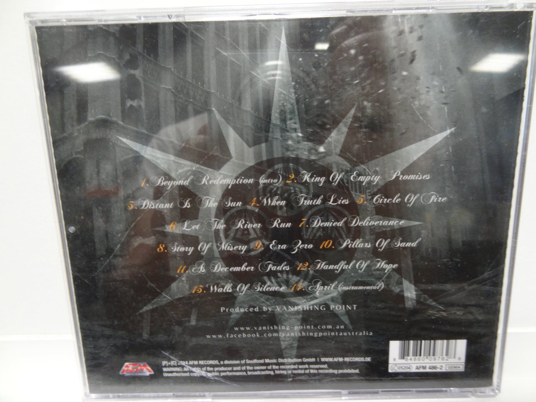 CD: Vanishing Point - Distant is the Sun CD, Melodic Metal – Usato da luzern venduto da musicandart 1