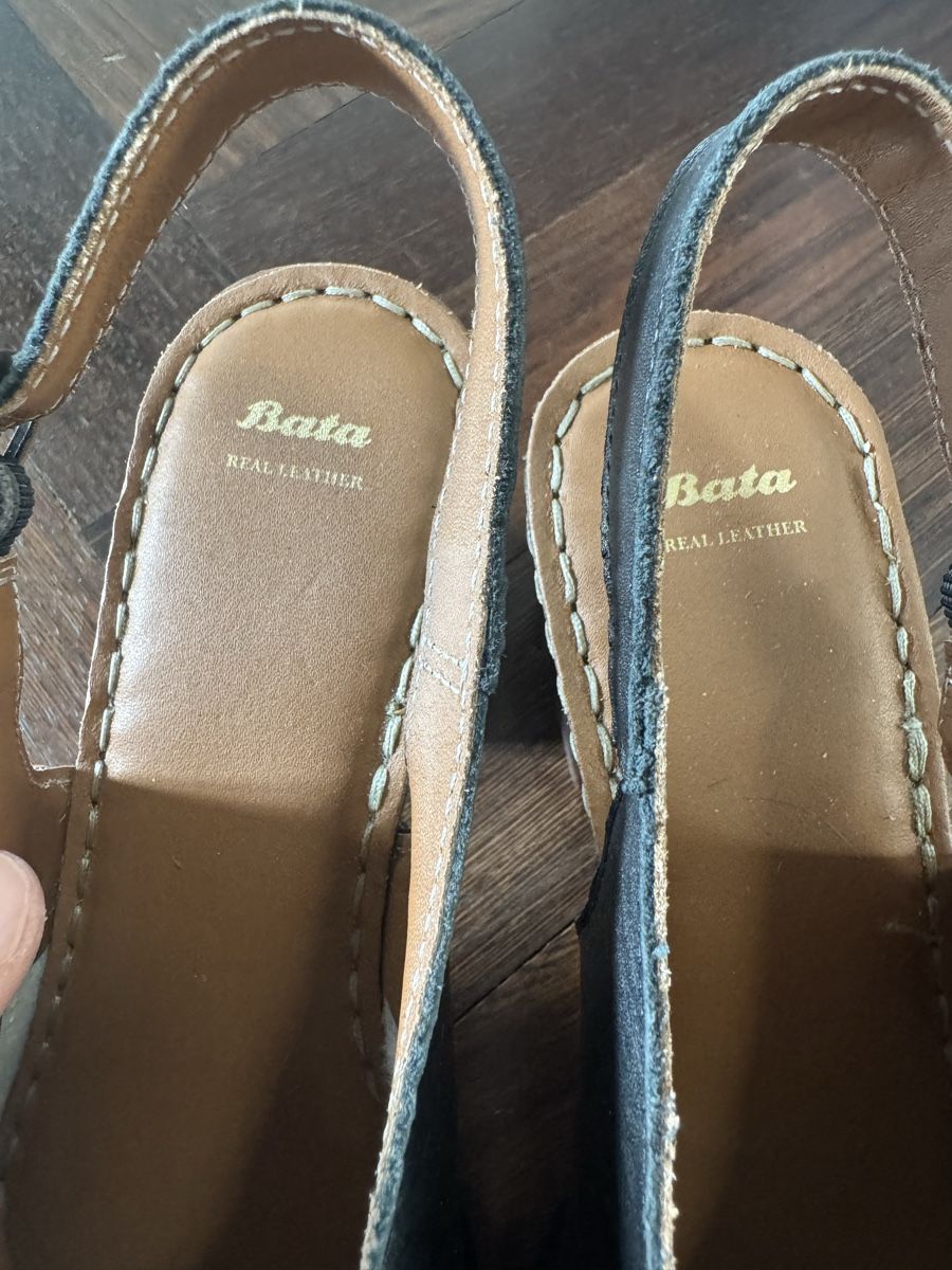 Damenschuhe: Bata Slingpumps/Clogs Leder Schwarz – Neu (gemäss Beschreibung) aus Nidau von leo_h2vb 3