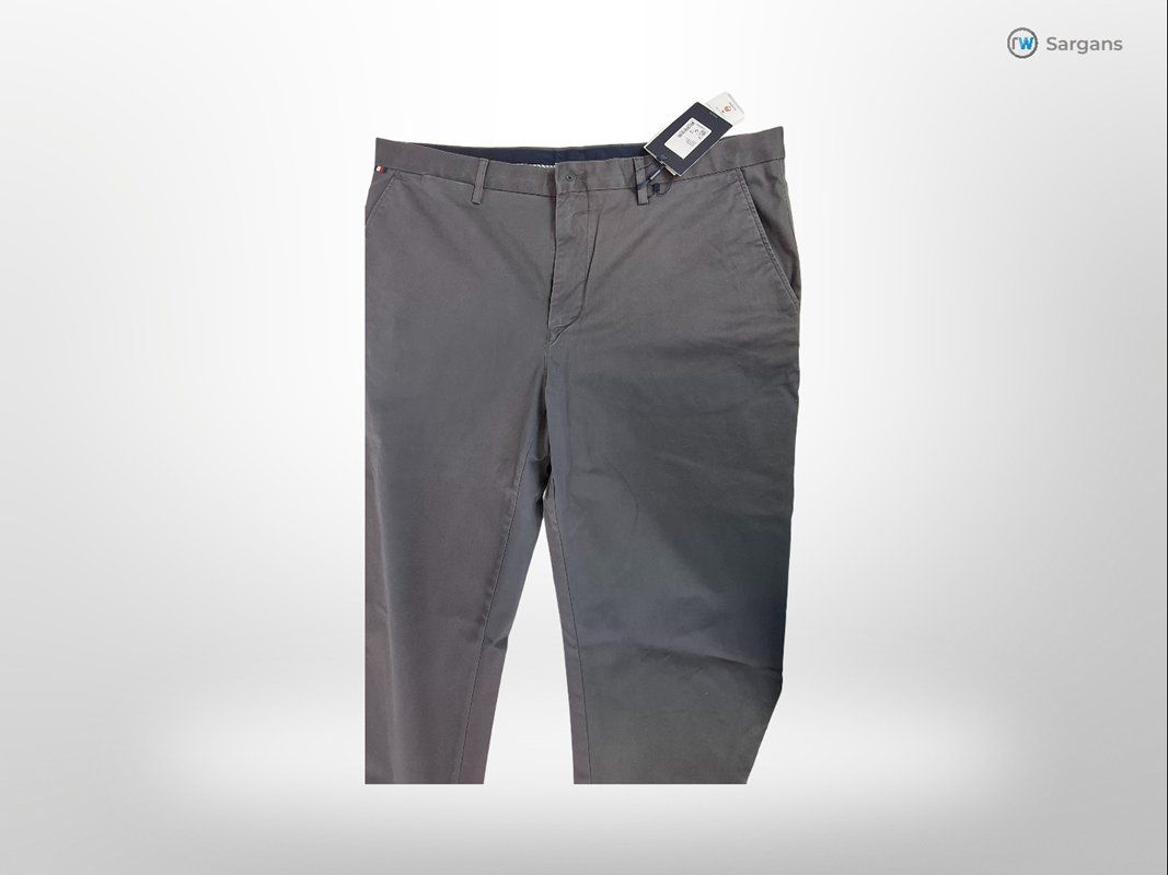 Tommy Hilfiger Pantaloni: TOMMY HILFIGER Chinohose – Nuovo (secondo la descrizione) da Sargans venduto da Restwert_Sargans 2