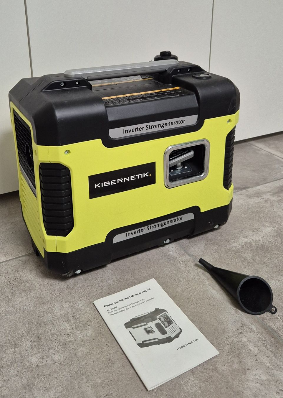 Générateurs de courant: Kibernetik 2000i Stromgenerator – D'occasion à Reinach AG par Ugrendi