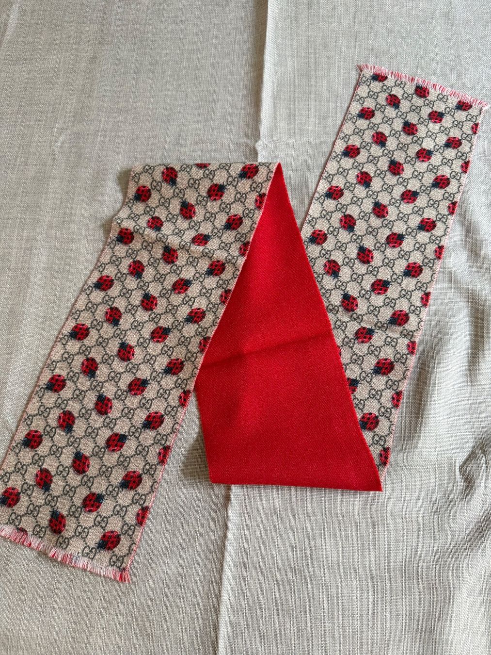 Gucci Altro abbigliamento per bambino: Gucci Schal für Kinder – Nuovo (secondo la descrizione) da Zollikofen venduto da Danijela1983