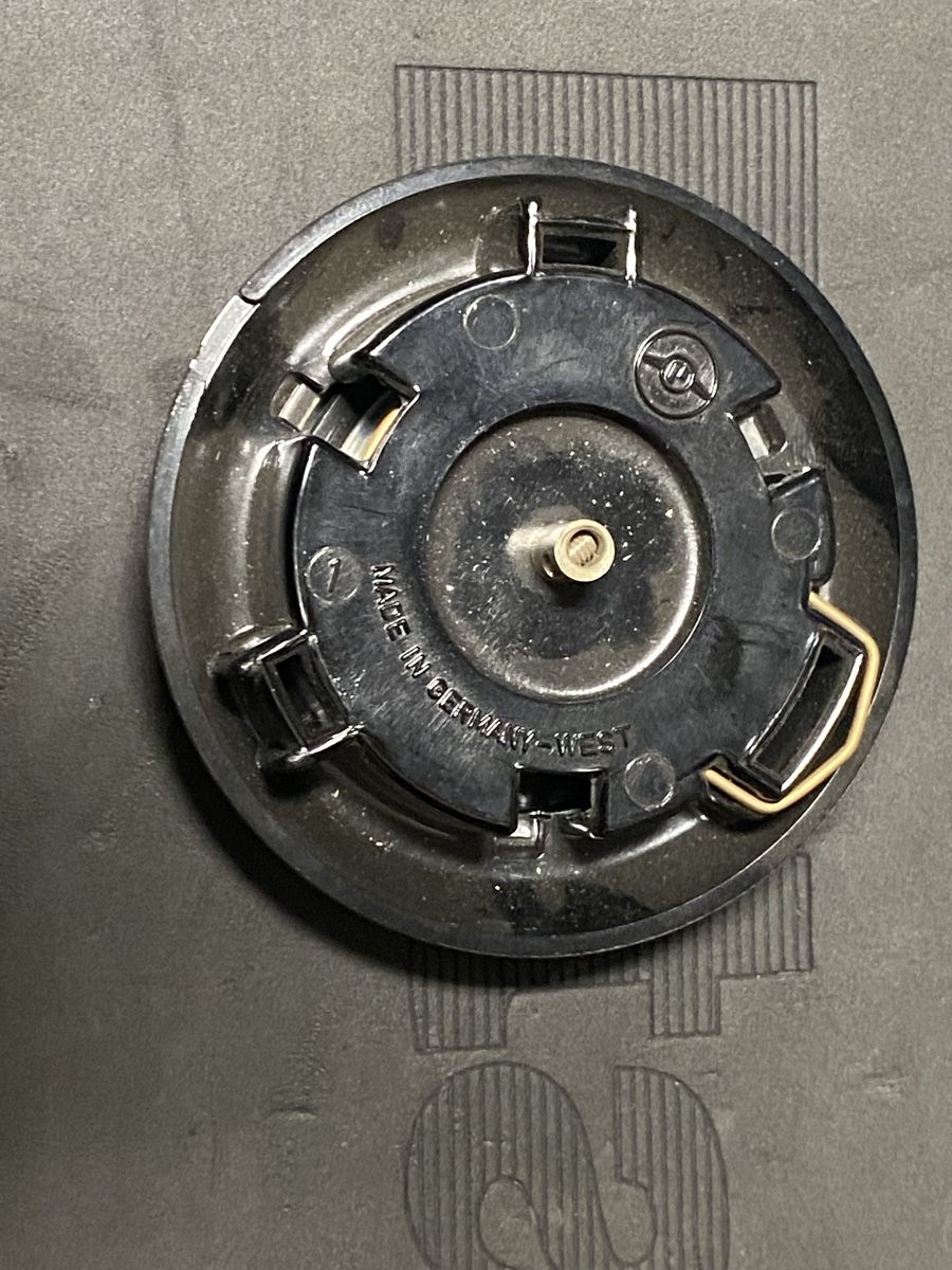 Saurer Tutti pezzi di ricambio auto: Saurer Oldtimer Hupenknopf, Durchmesser ca.19cm – Usato da Edlibach venduto da Kiwi610 1