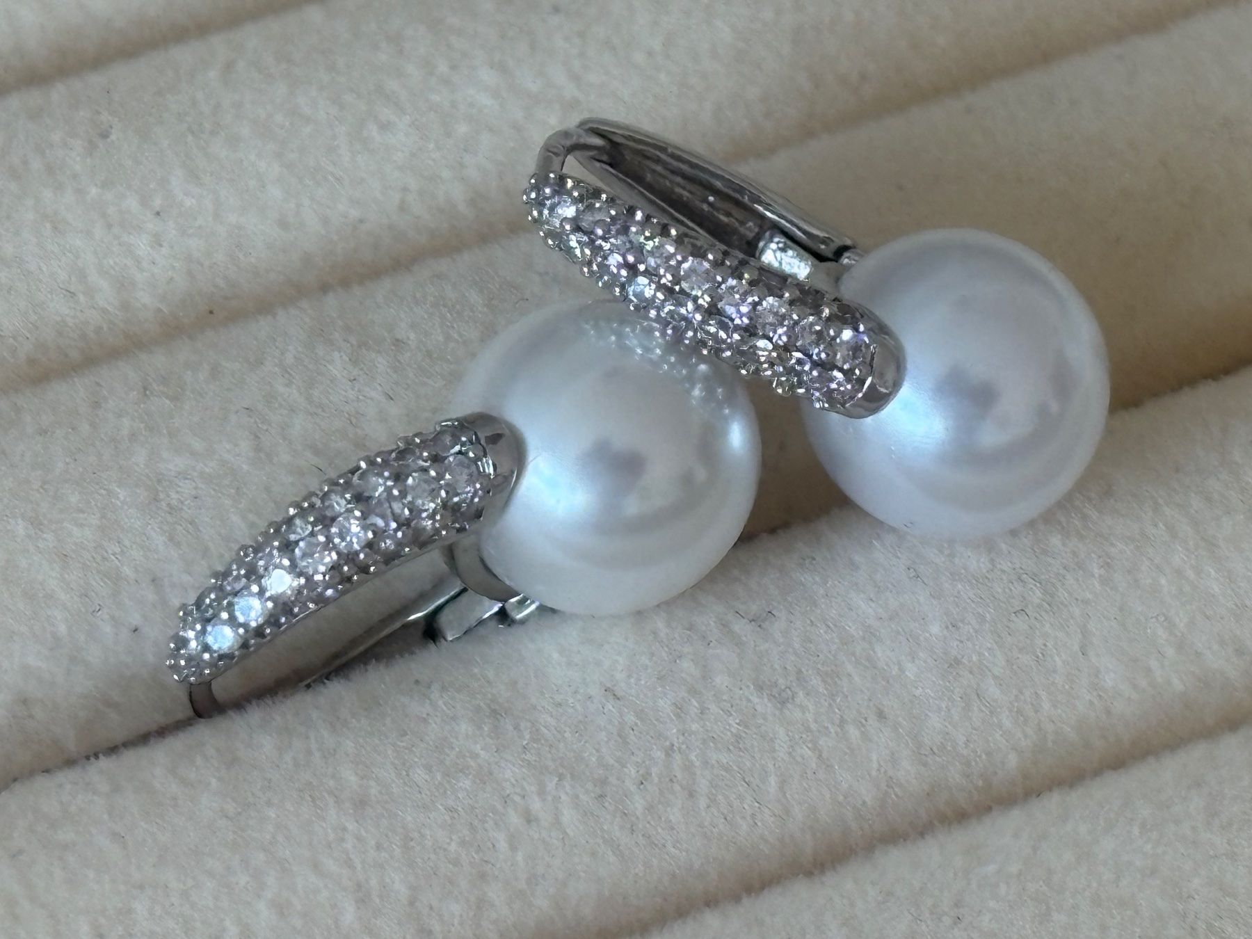 Orecchini pendenti & Orecchini a lobo: Luxus Elegante Ohrstecker  Kunstperlen Farbe: Silber – Usato da Biel-Bienne venduto da Roserosse13 4