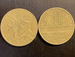 France, 10 Fr 1980 bronze 