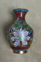 Kleine Vintage-Miniatur-Cloisonné-Vase