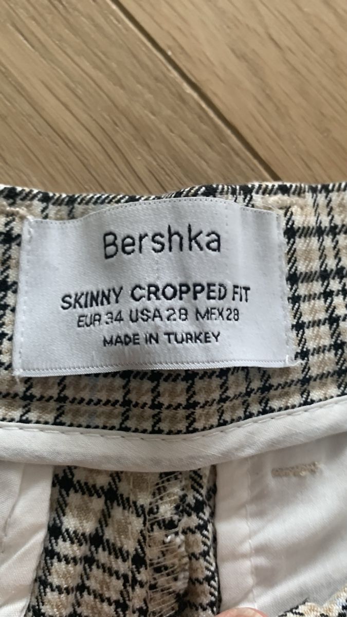 Bershka Pantaloni: BERSHKA checkered trousers XS/S – Usato da Zürich venduto da Angela_Fashion_Lover 7