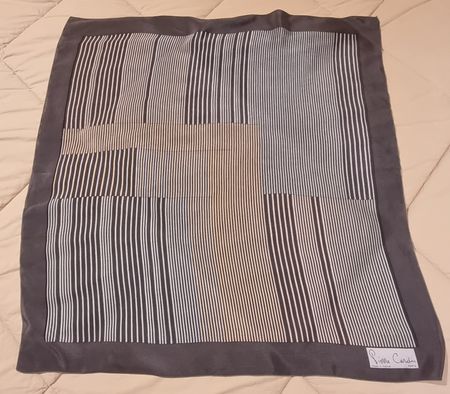 PIERRE CARDIN Foulard carré femme