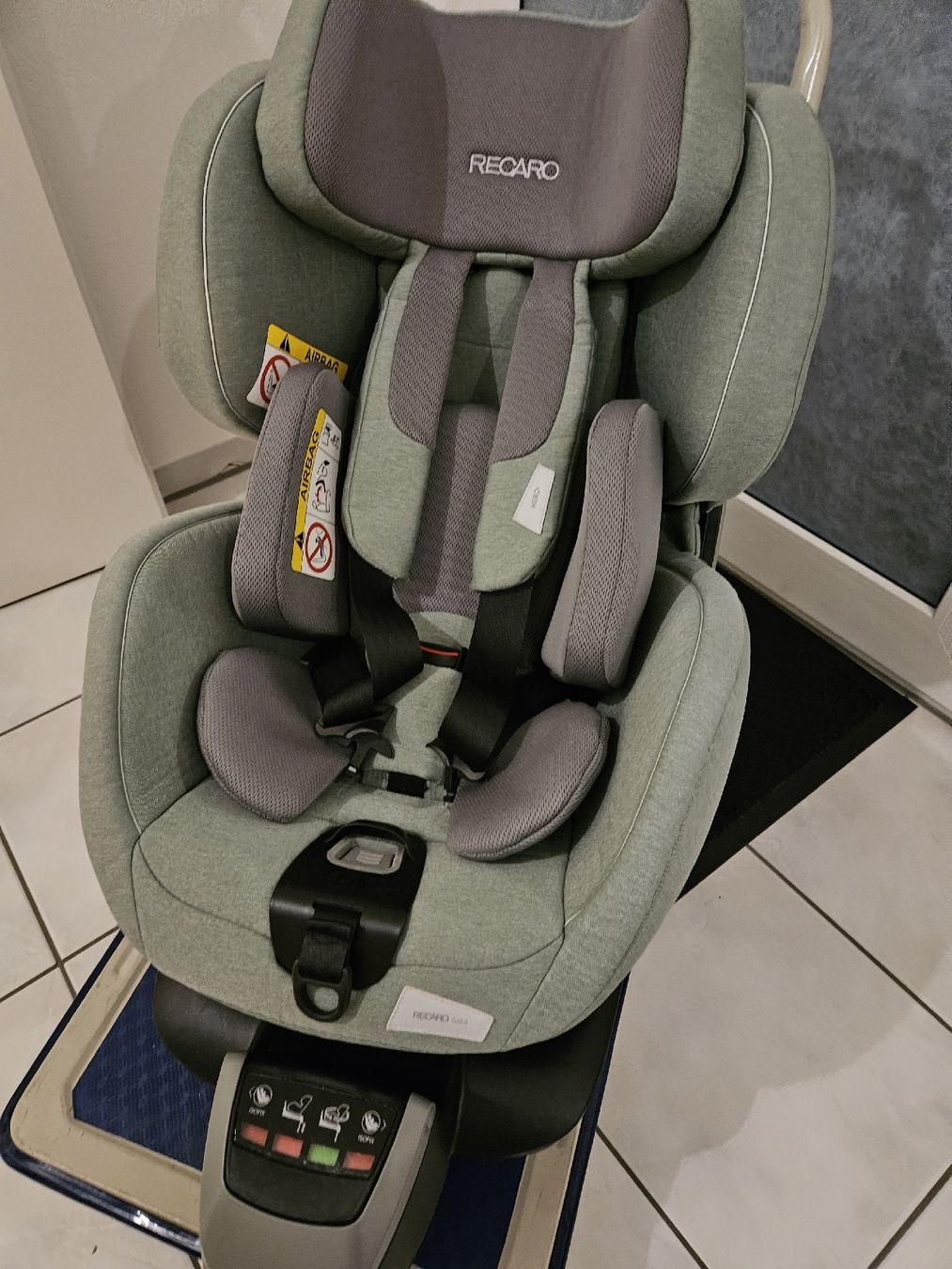 Recaro Seggiolini per auto: Recaro Autositz – Usato da Wallisellen venduto da jas_jfc9