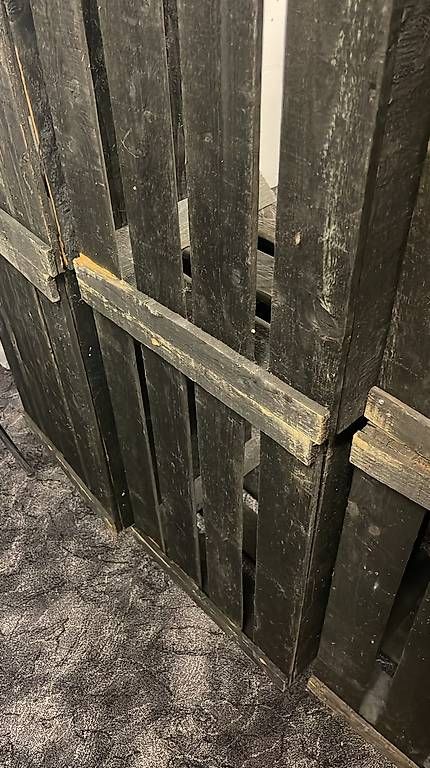 Transportkisten: Holzharasse – Gebraucht aus Eschenz von Maze03 2