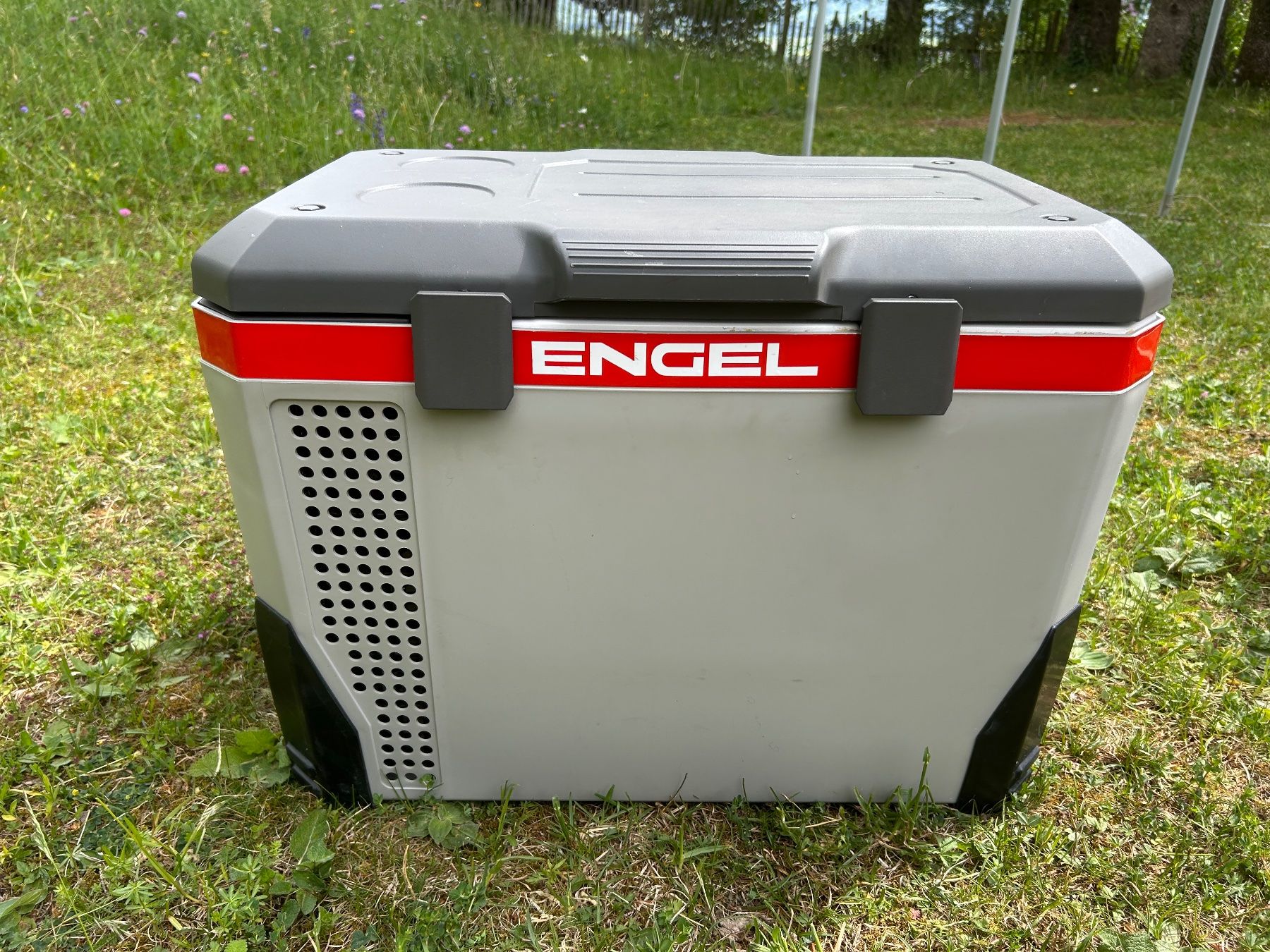 Frigoriferi & Refrigeratori: Kühlbox Engel MR040F-G3 – Usato da Schaffhausen venduto da Luxus99
