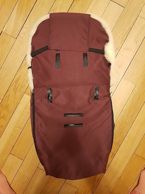 Sacchi a pelo: Lammfell Fusssack Hofbrucker bordeaux rot – Usato da Zürich venduto da cos_2wvp 2