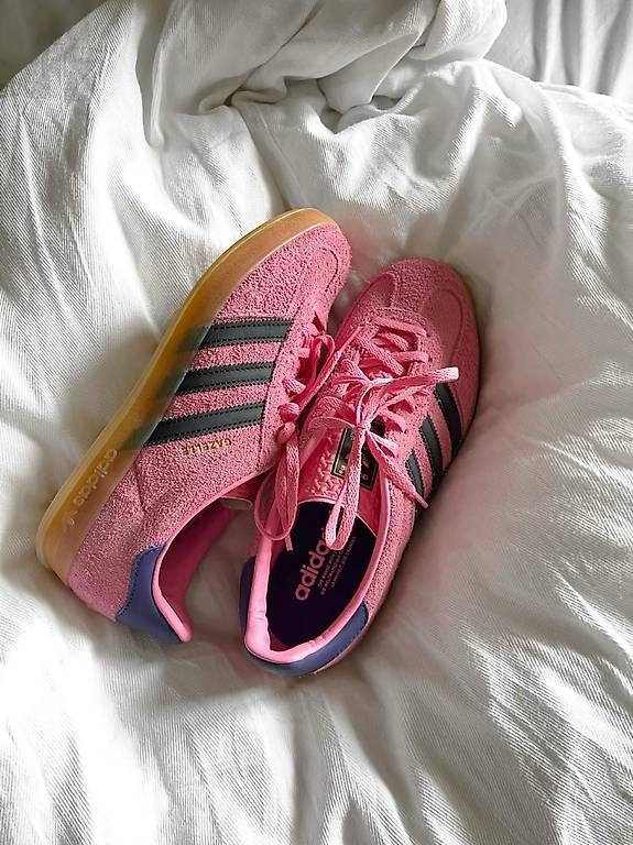 Damenschuhe: Samba adidas Rose – Neu und originalverpackt aus Chardonne von str_fq98 1