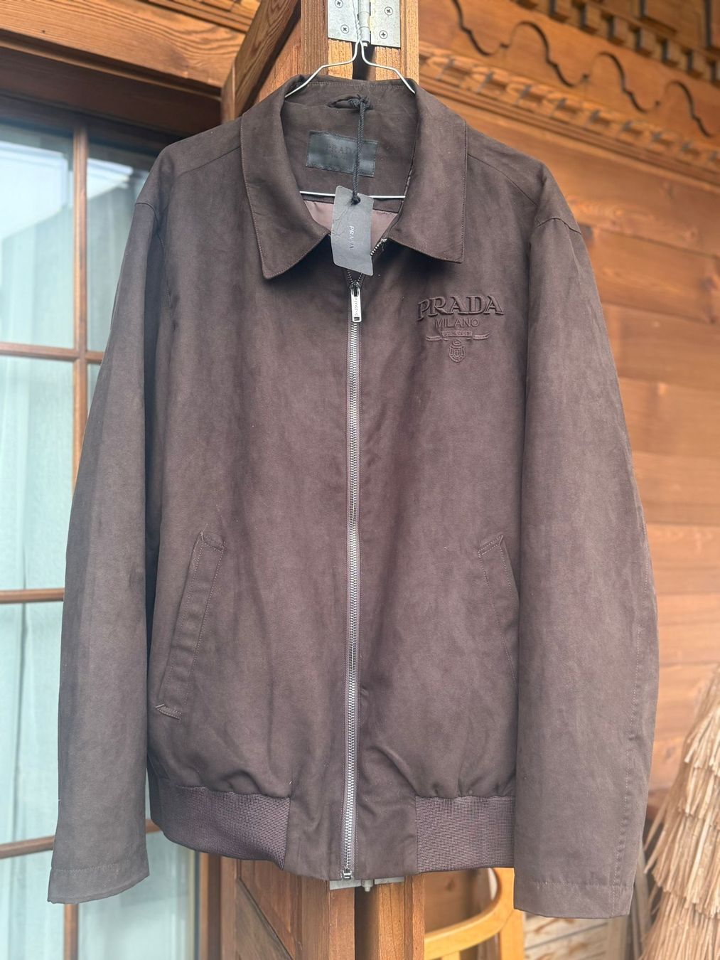 Prada Giacche: Prada Jacke – Usato da Gstaad venduto da Brosche